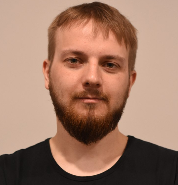 Арсений Сапелкин